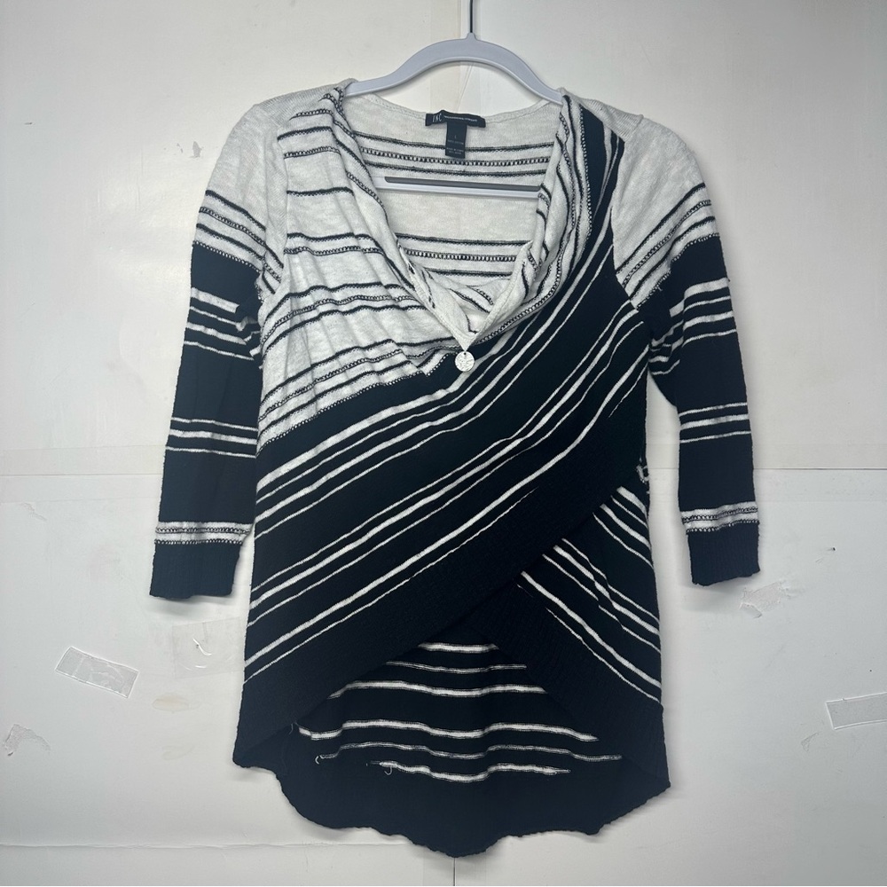 INC International Concepts Cream and Black Knit Top